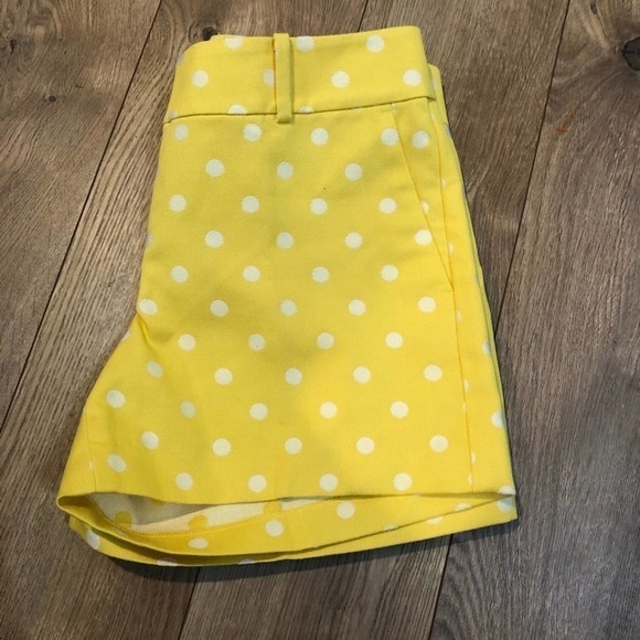 Ann Taylor Yellow Polka Dot Signature Shorts Size 2 EUC - Picture 8 of 9